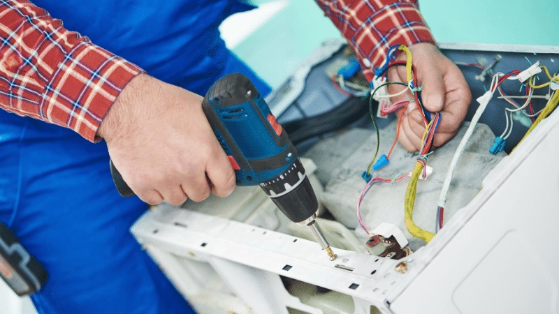 Kızılcahamam Uğur Uğur çamaşır makinesi kart tamiri – Su almama arızası orijinal parça ile giderildi. - Teknik servis örneği